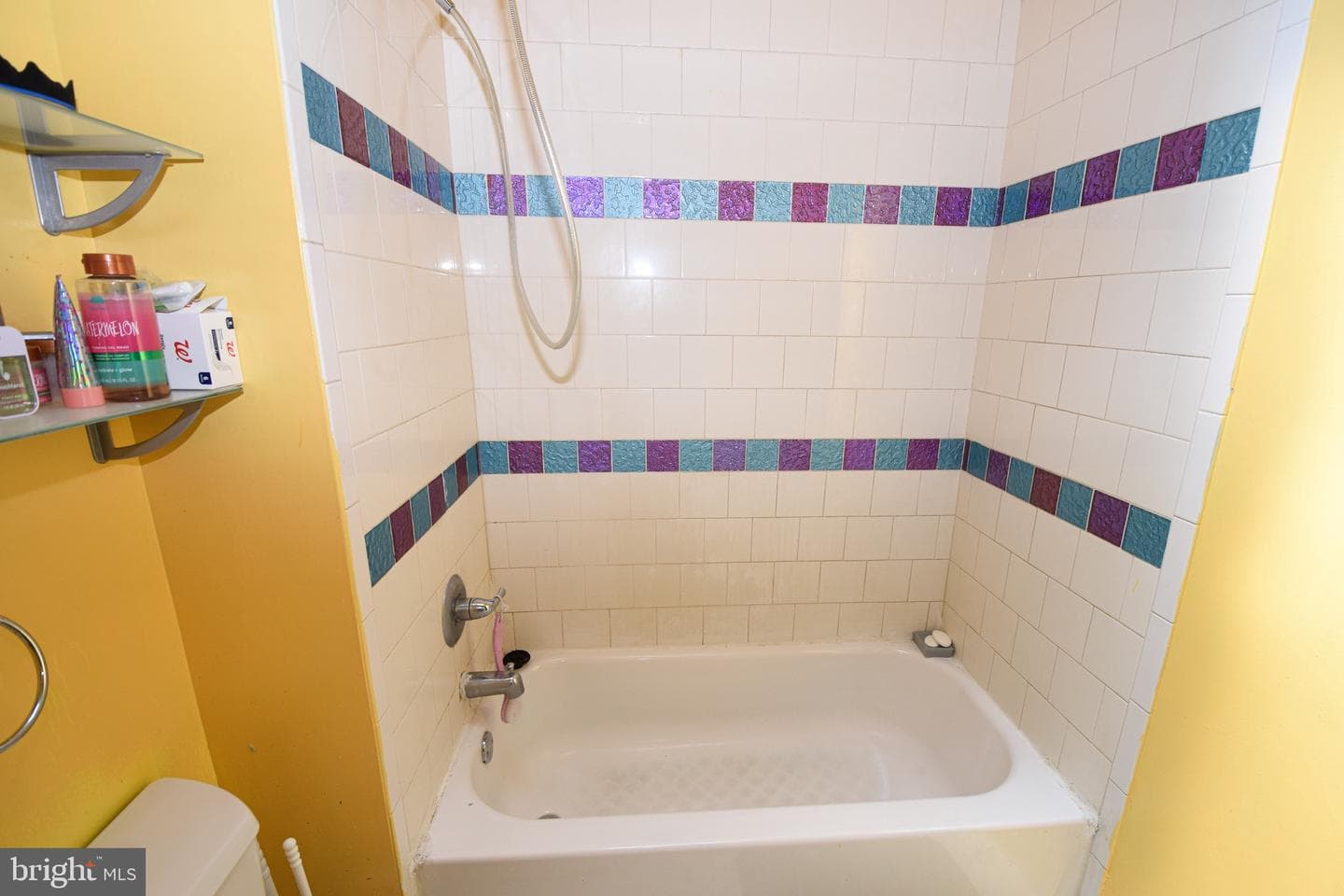 3820 Dolfield Avenue photo 11