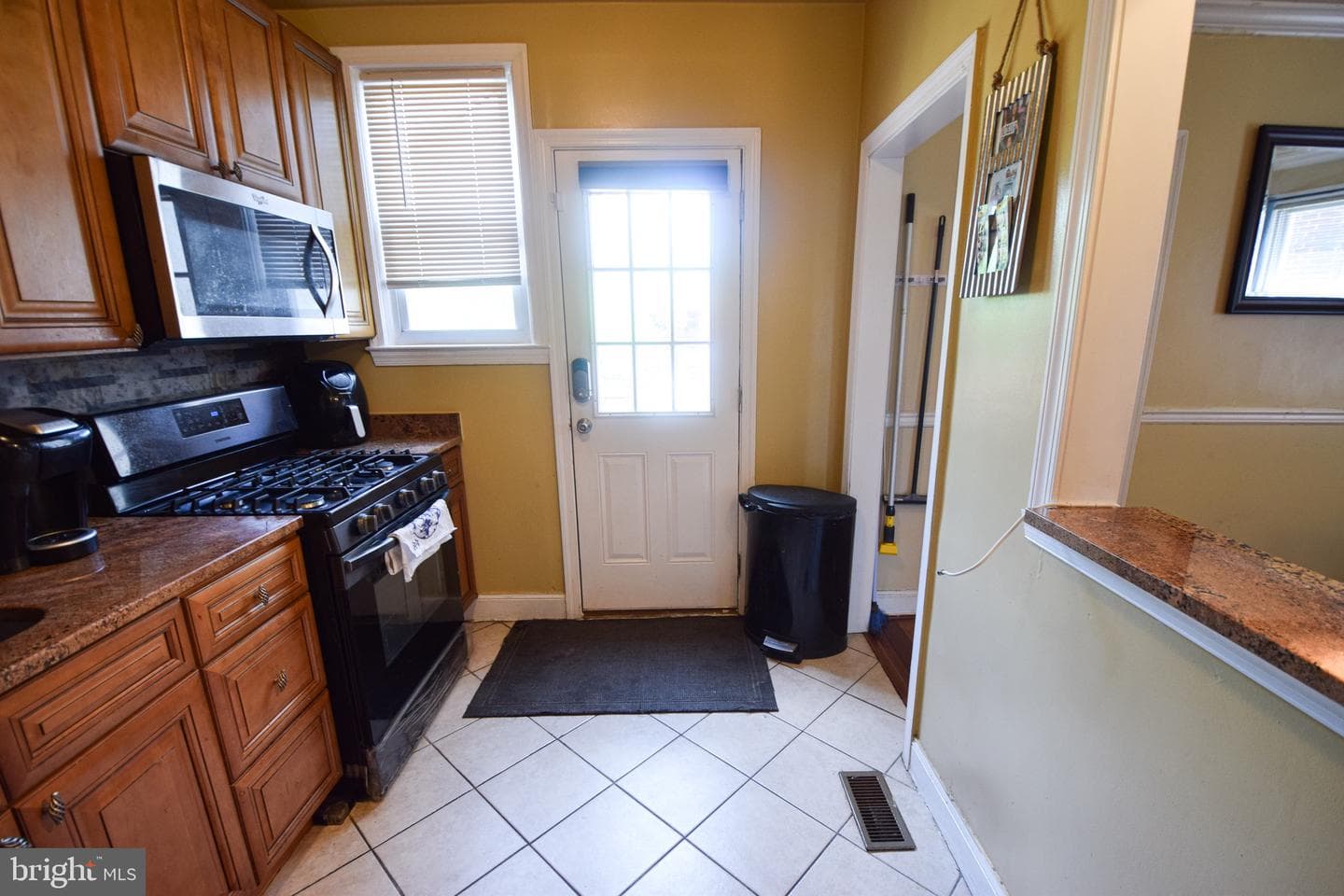 3820 Dolfield Avenue photo 18