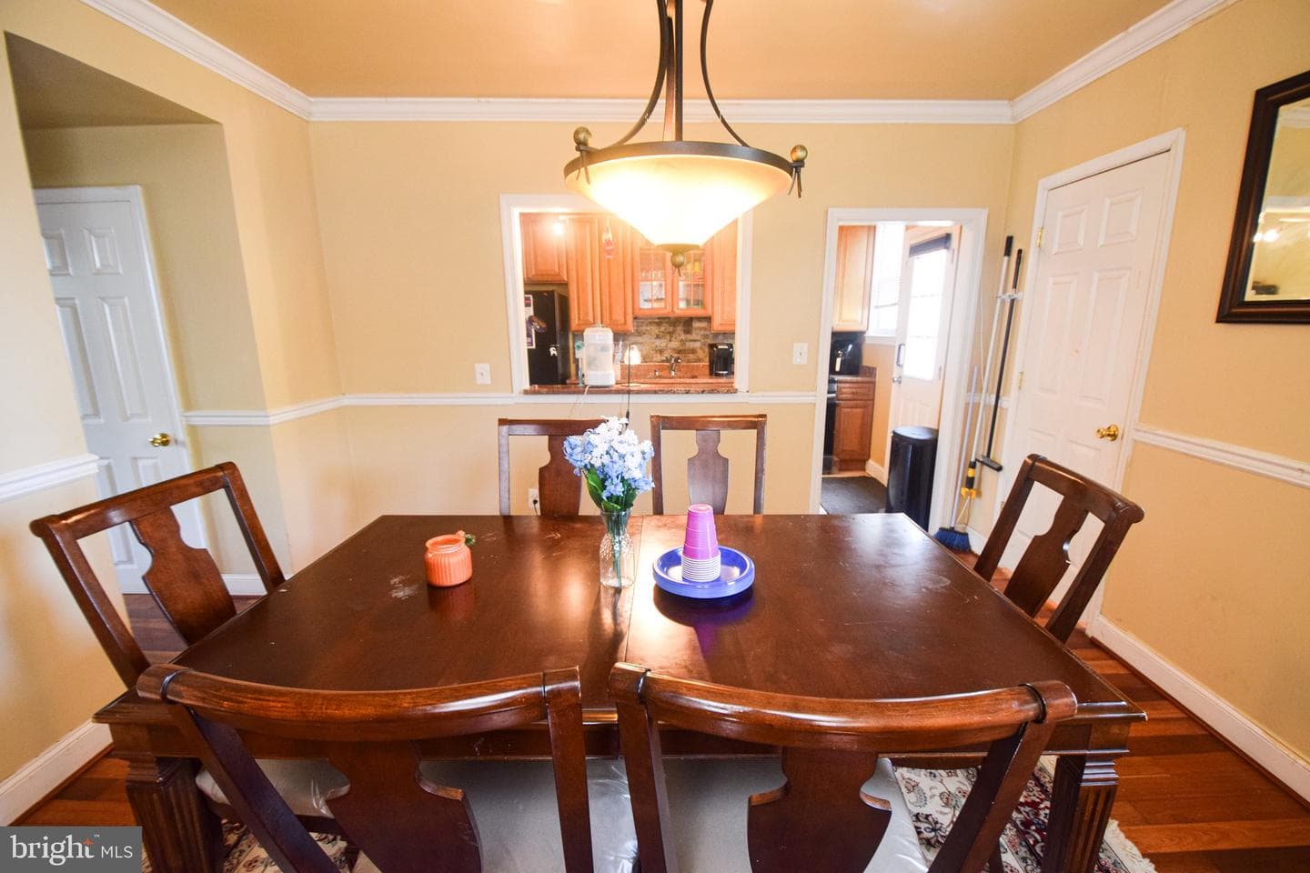 3820 Dolfield Avenue photo 9