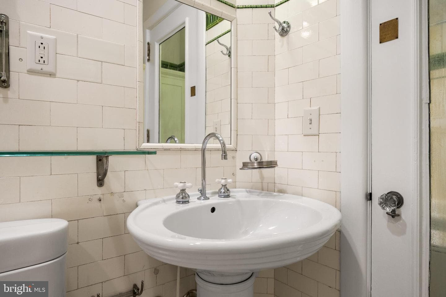700 Washington Place #4b photo 39