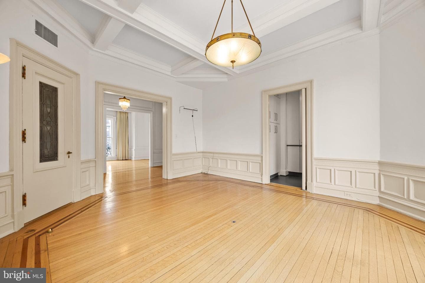 700 Washington Place #4b photo 47