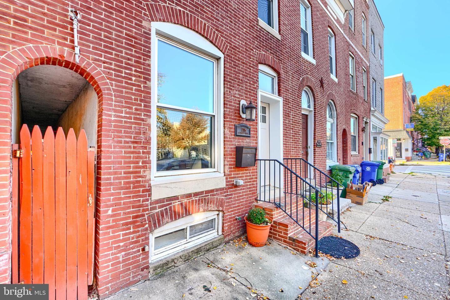 1706 S Charles Street S photo 2