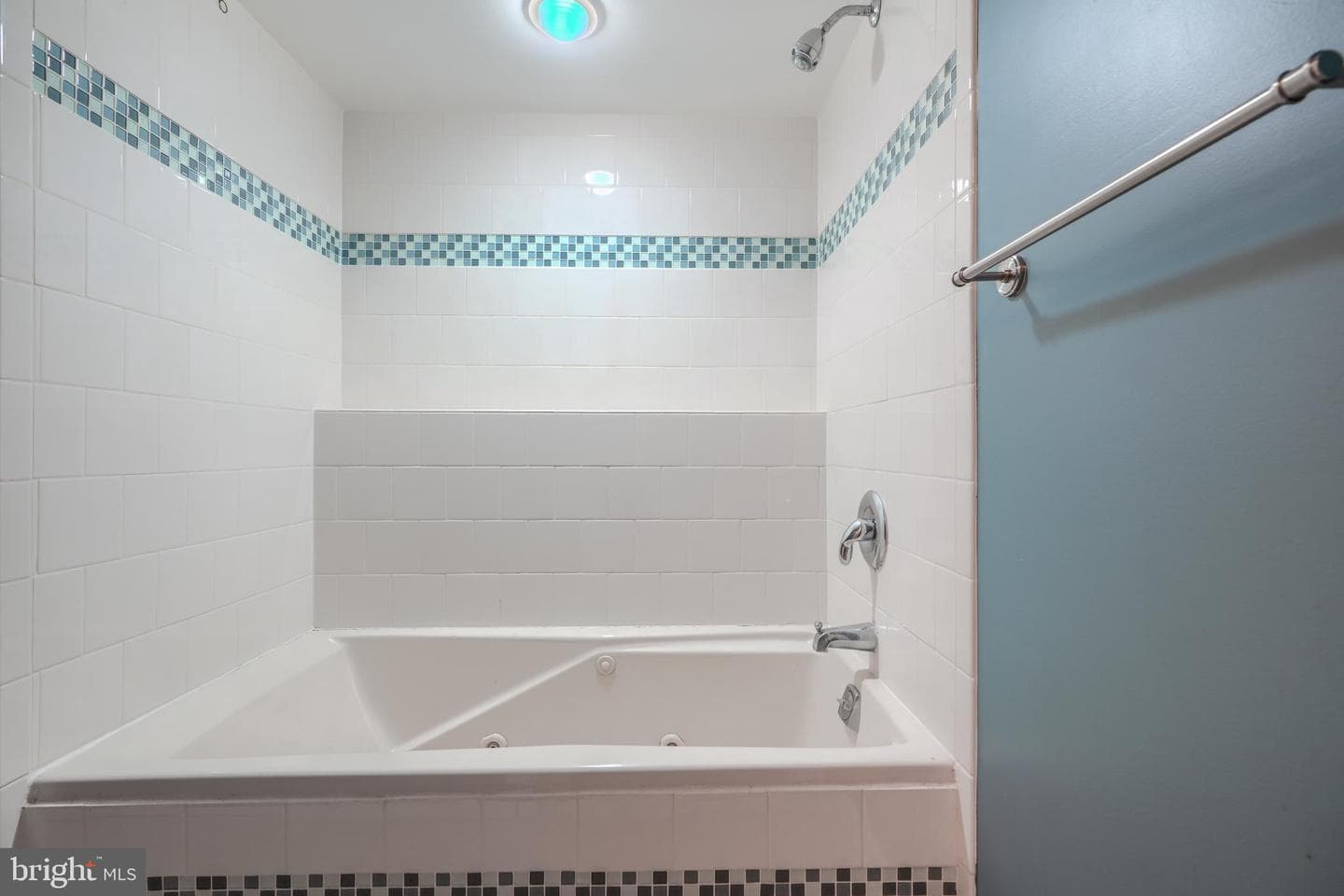 1416 Marshall Street photo 28