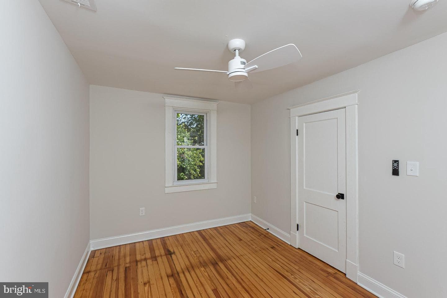 2912 Bauernwood Avenue photo 30