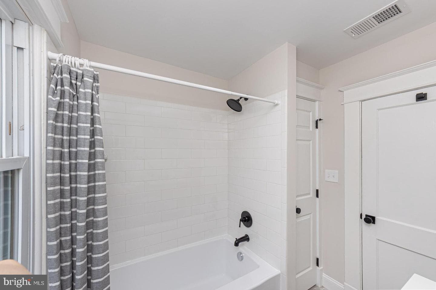 2912 Bauernwood Avenue photo 33