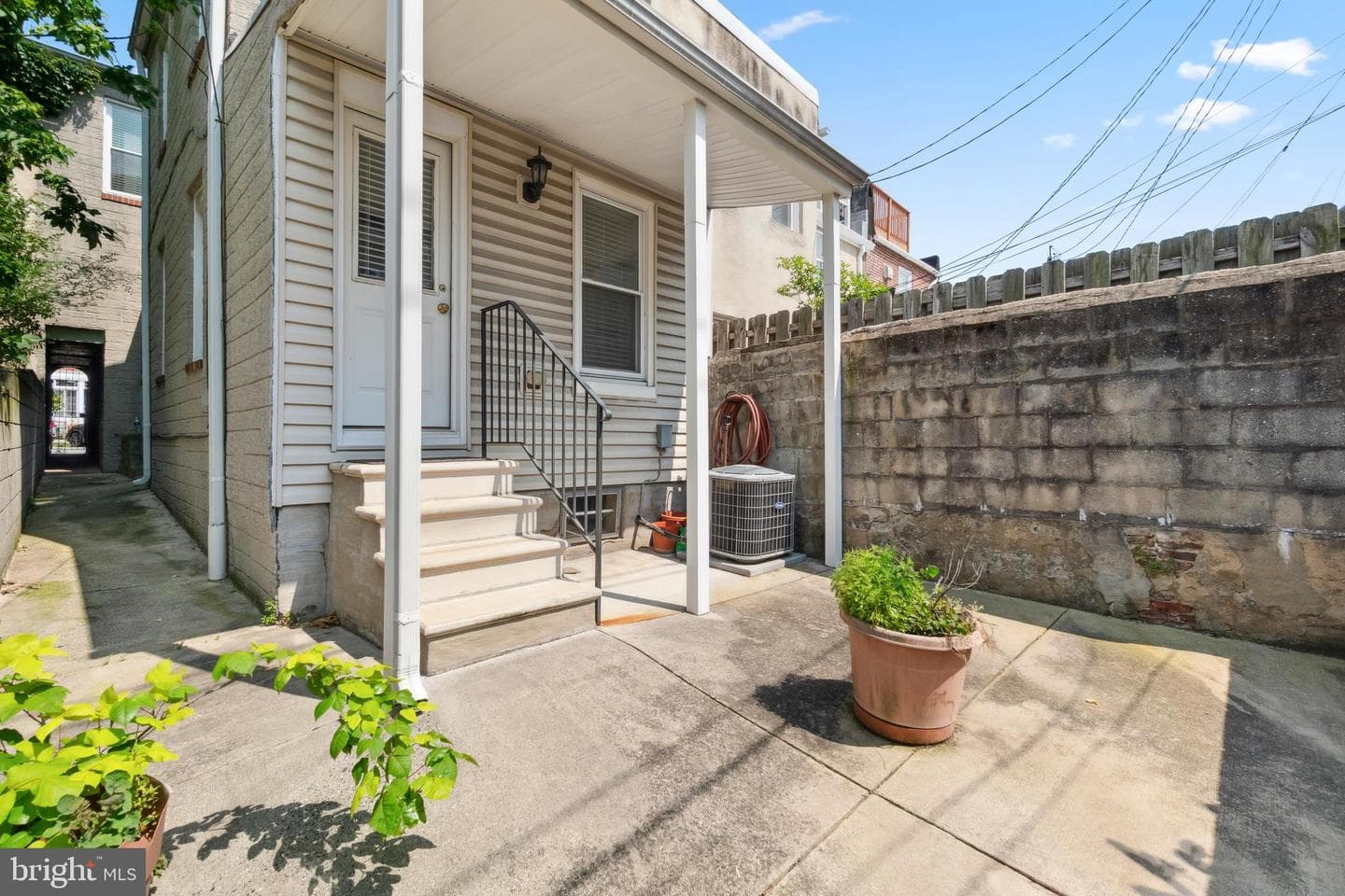 824 S Kenwood Avenue photo 26