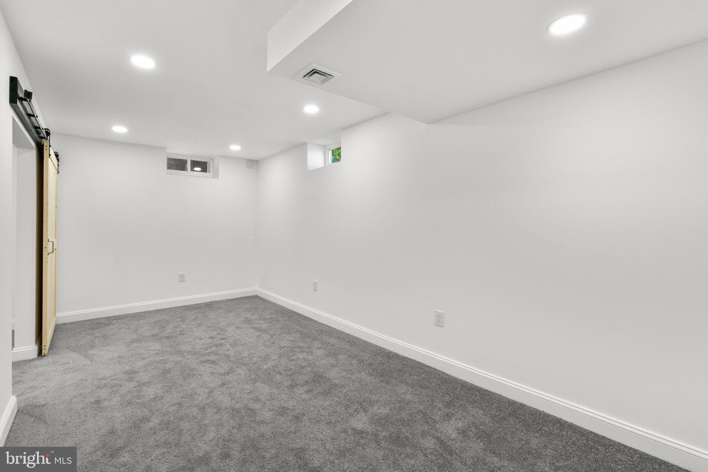 3905 Glenmore Avenue photo 23