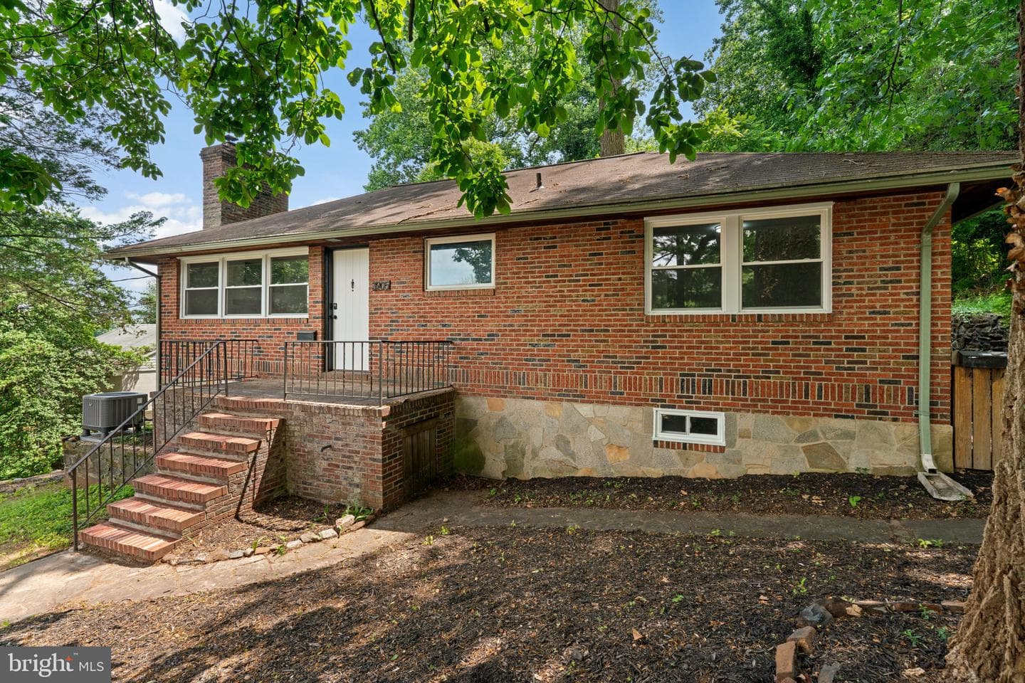 3905 Glenmore Avenue photo 30