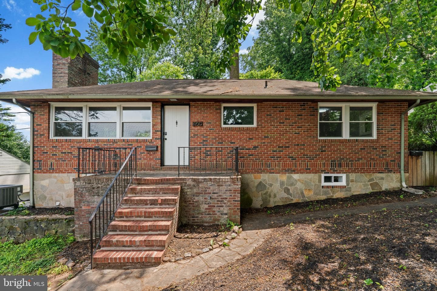 3905 Glenmore Avenue photo 36