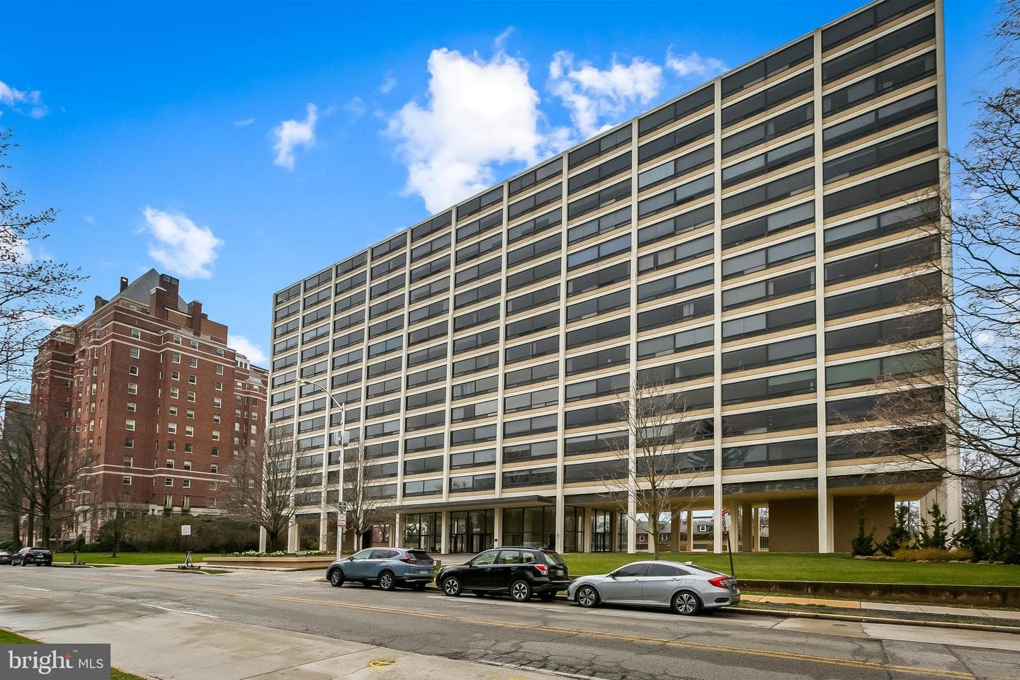 4000 N Charles Street N #1605 photo 9