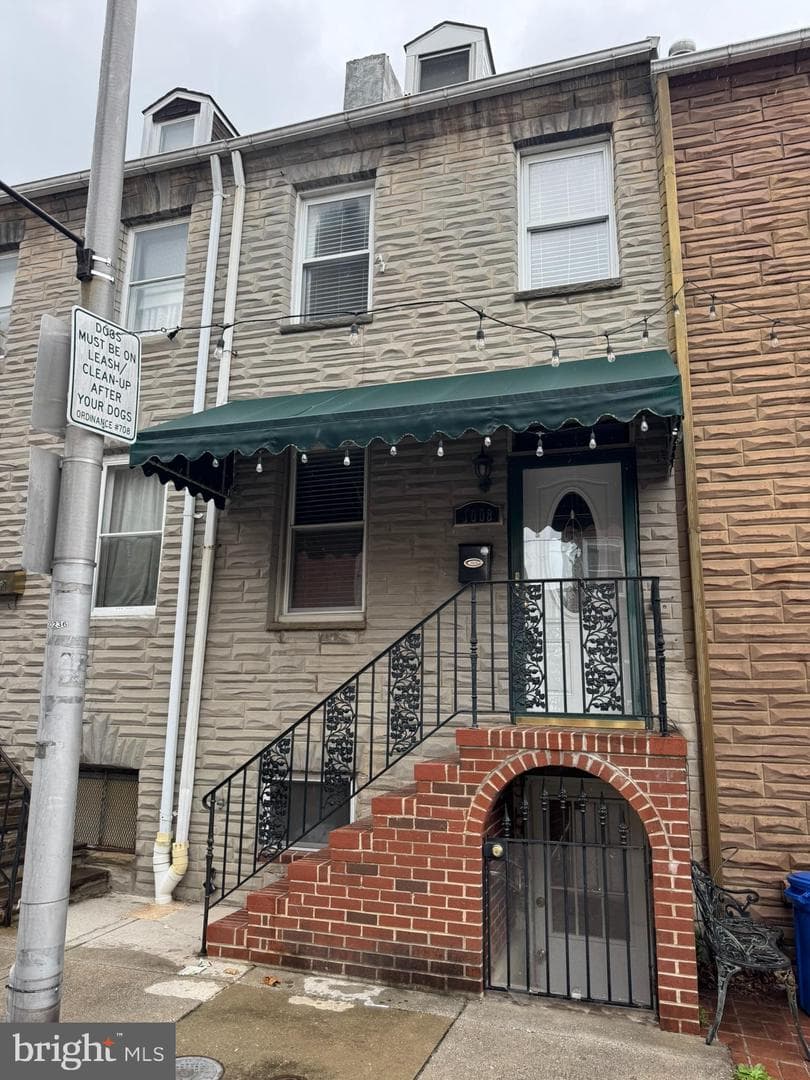 1008 Stiles Street photo 2