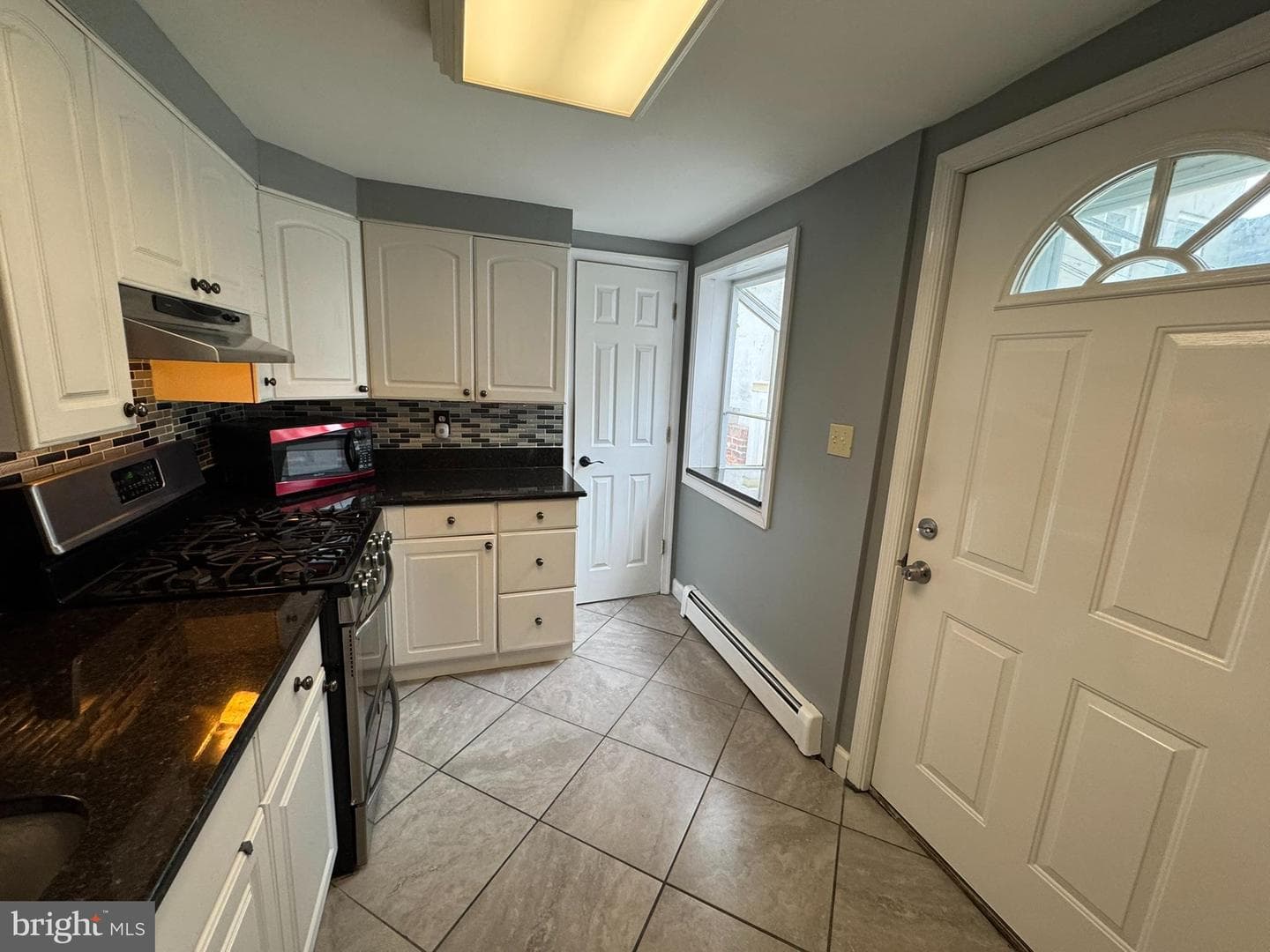 1008 Stiles Street photo 23