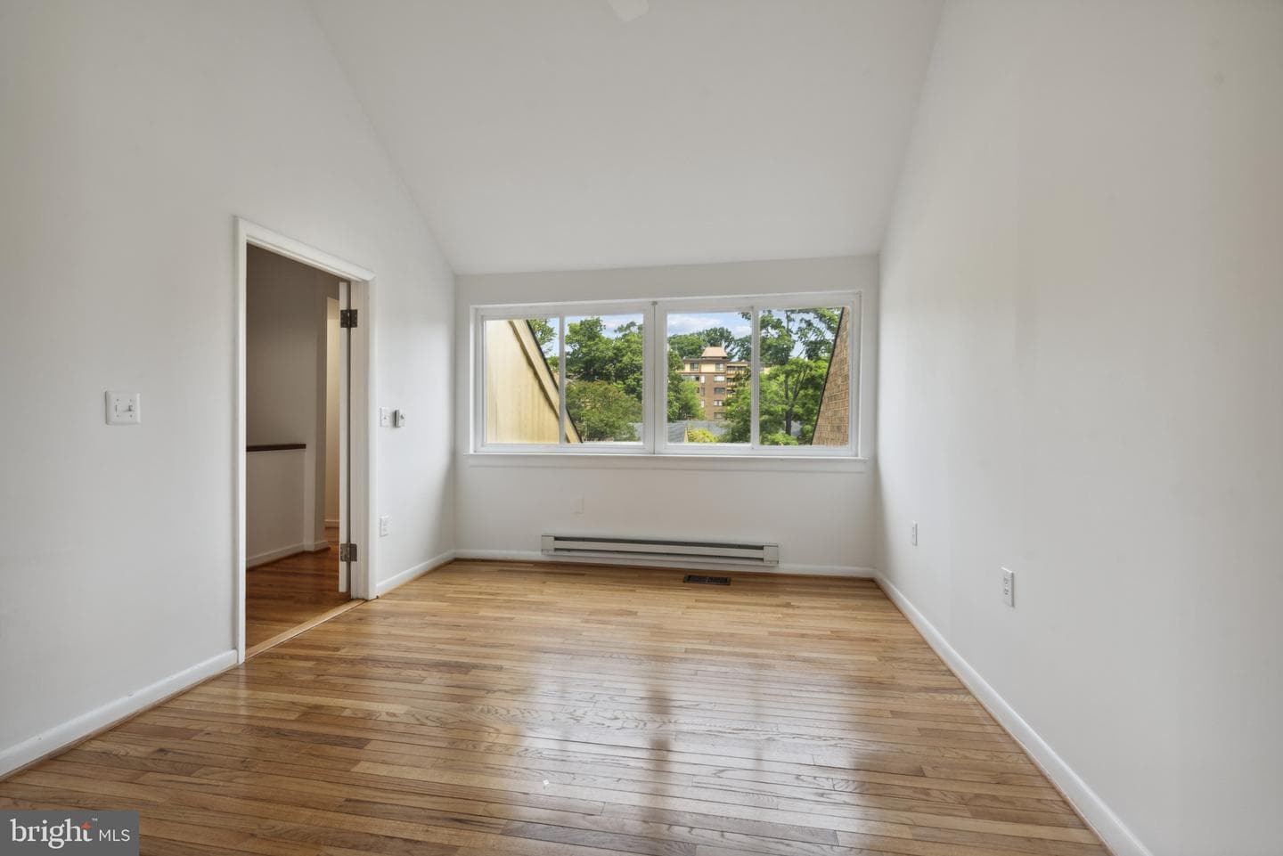 6 Roland Mews #r46 photo 21