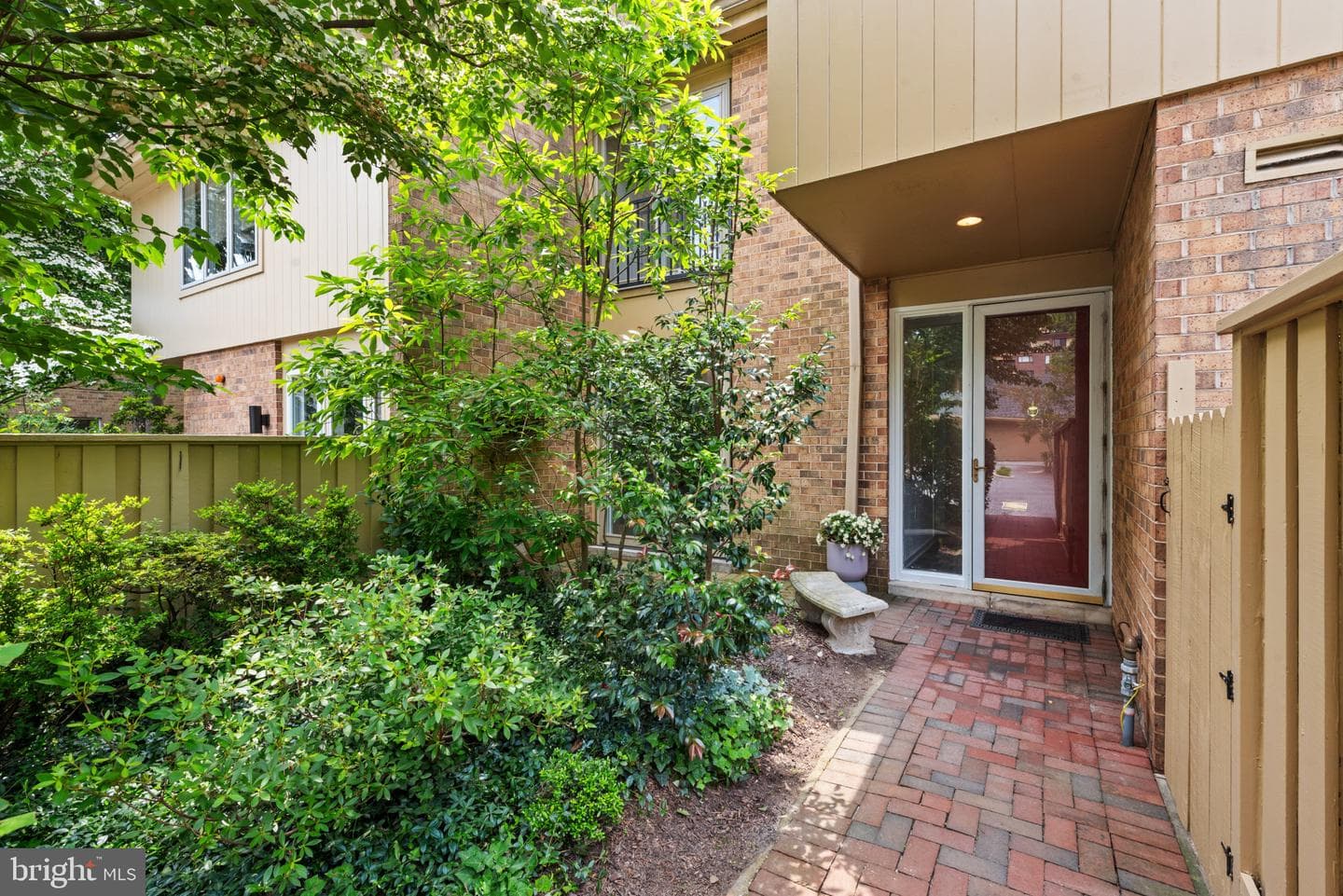 6 Roland Mews #r46 photo 3