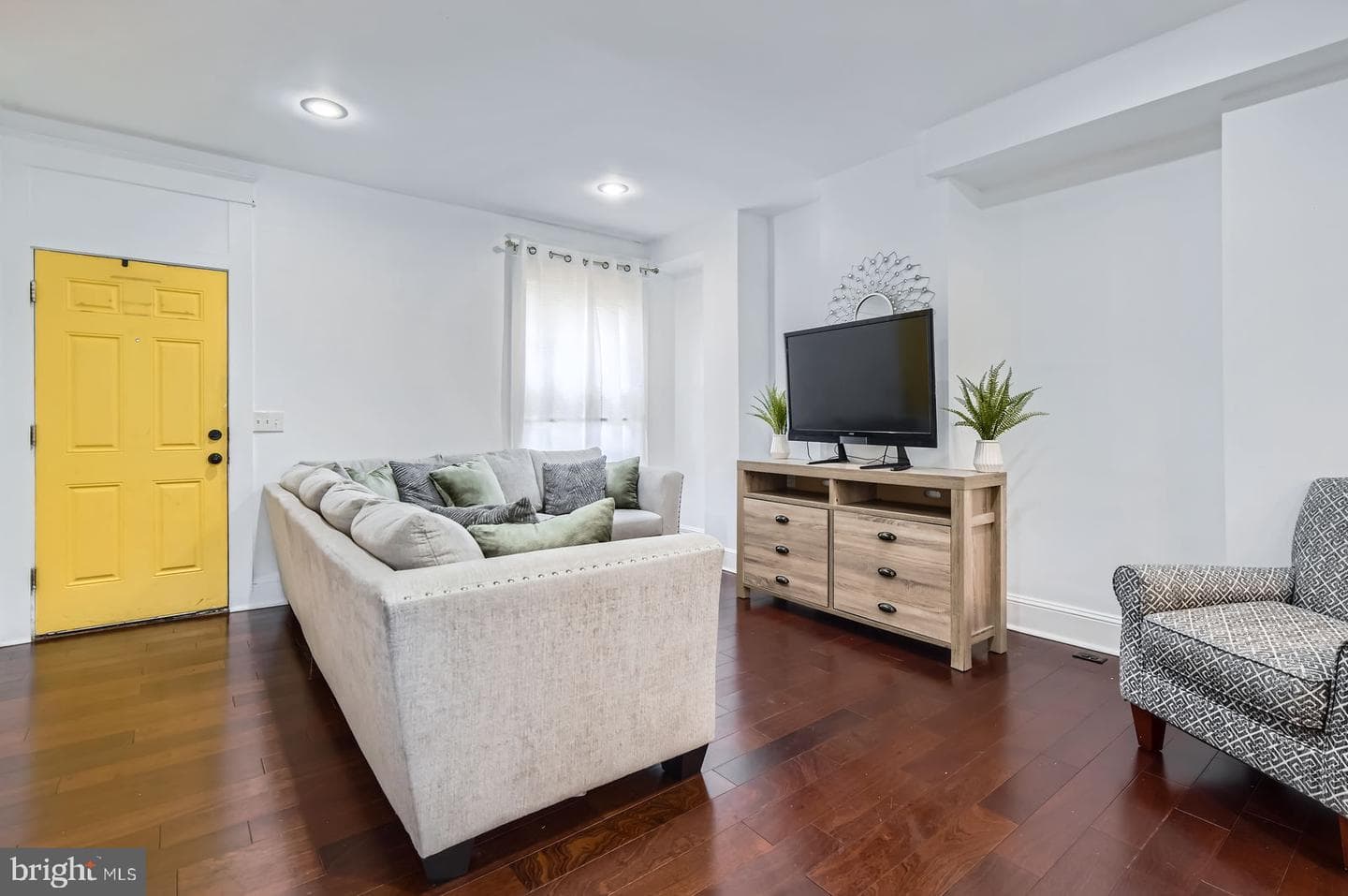 307 Marydell Road photo 9