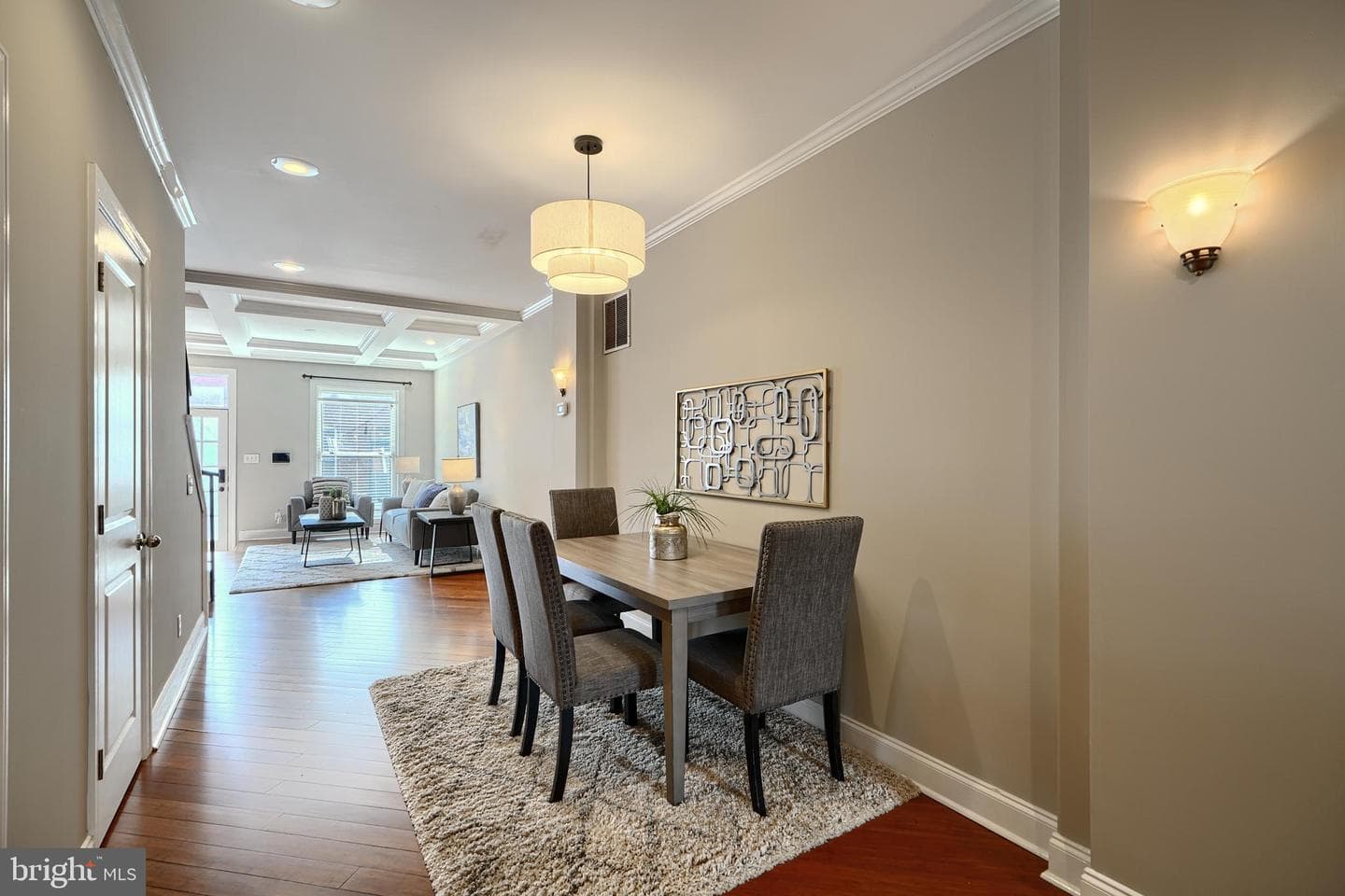 109 S Curley Street photo 11