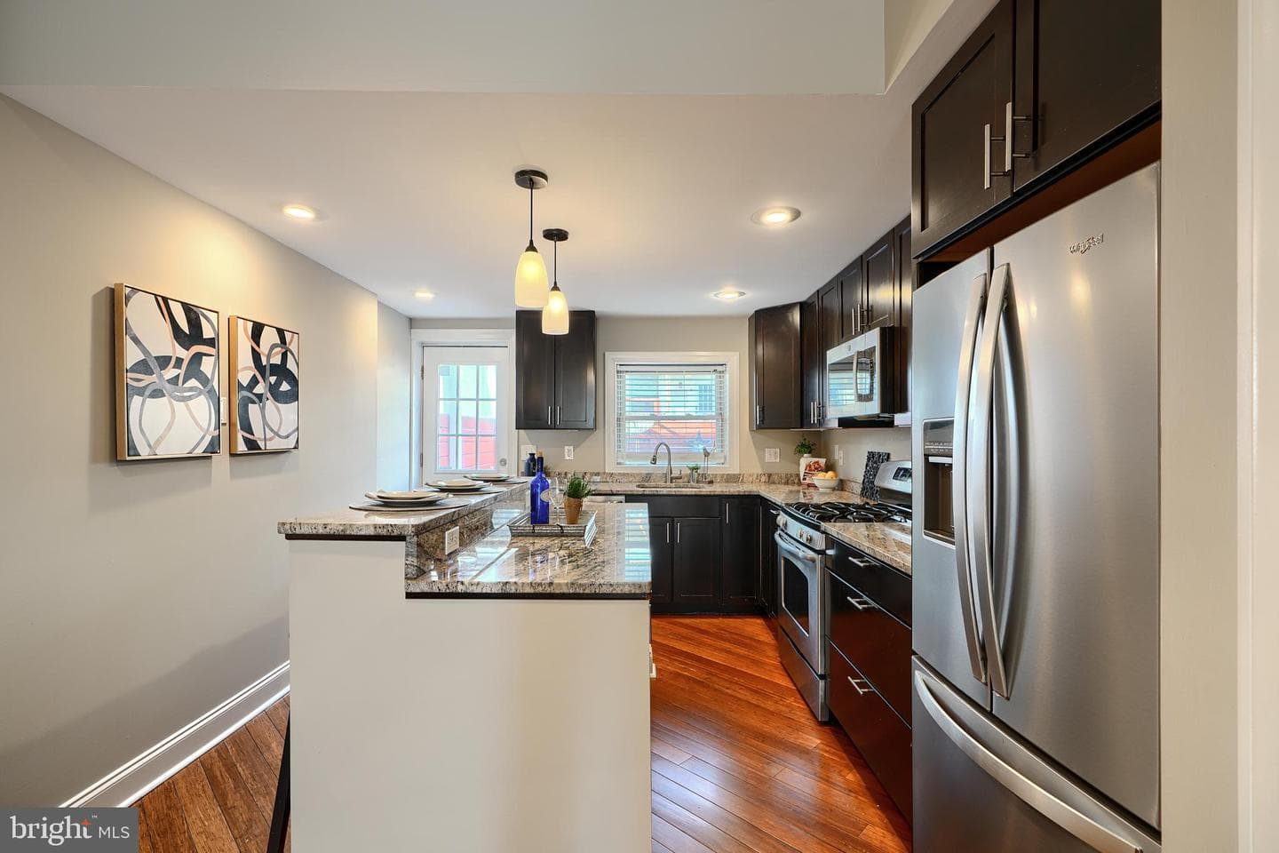 109 S Curley Street photo 12