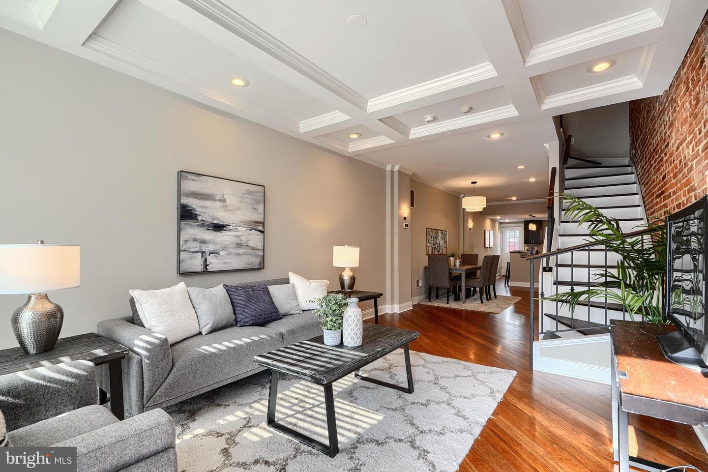 109 S Curley Street photo 3