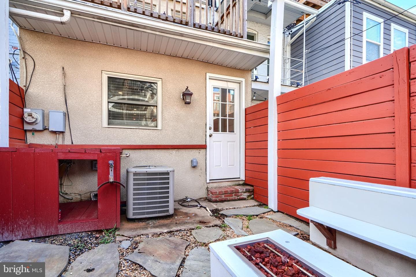 109 S Curley Street photo 43