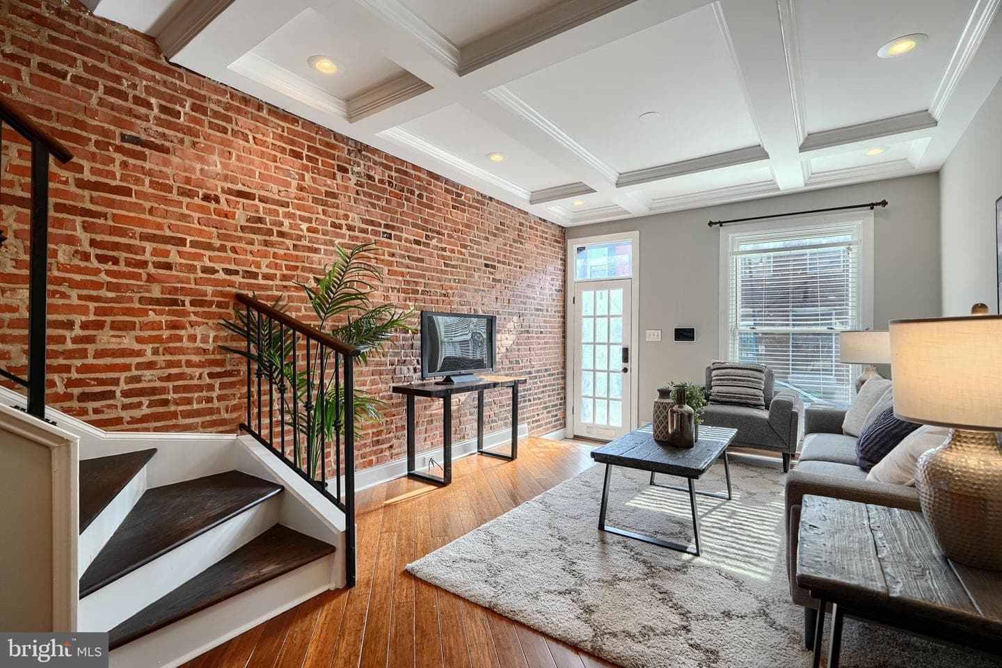 109 S Curley Street photo 6