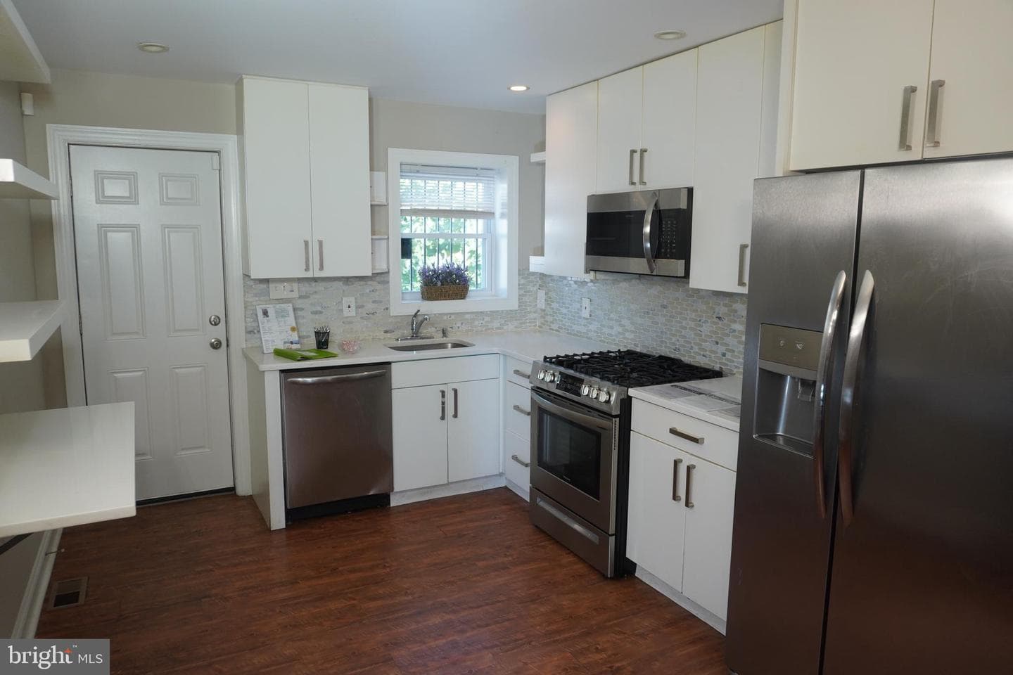 227 N Rose Street photo 11