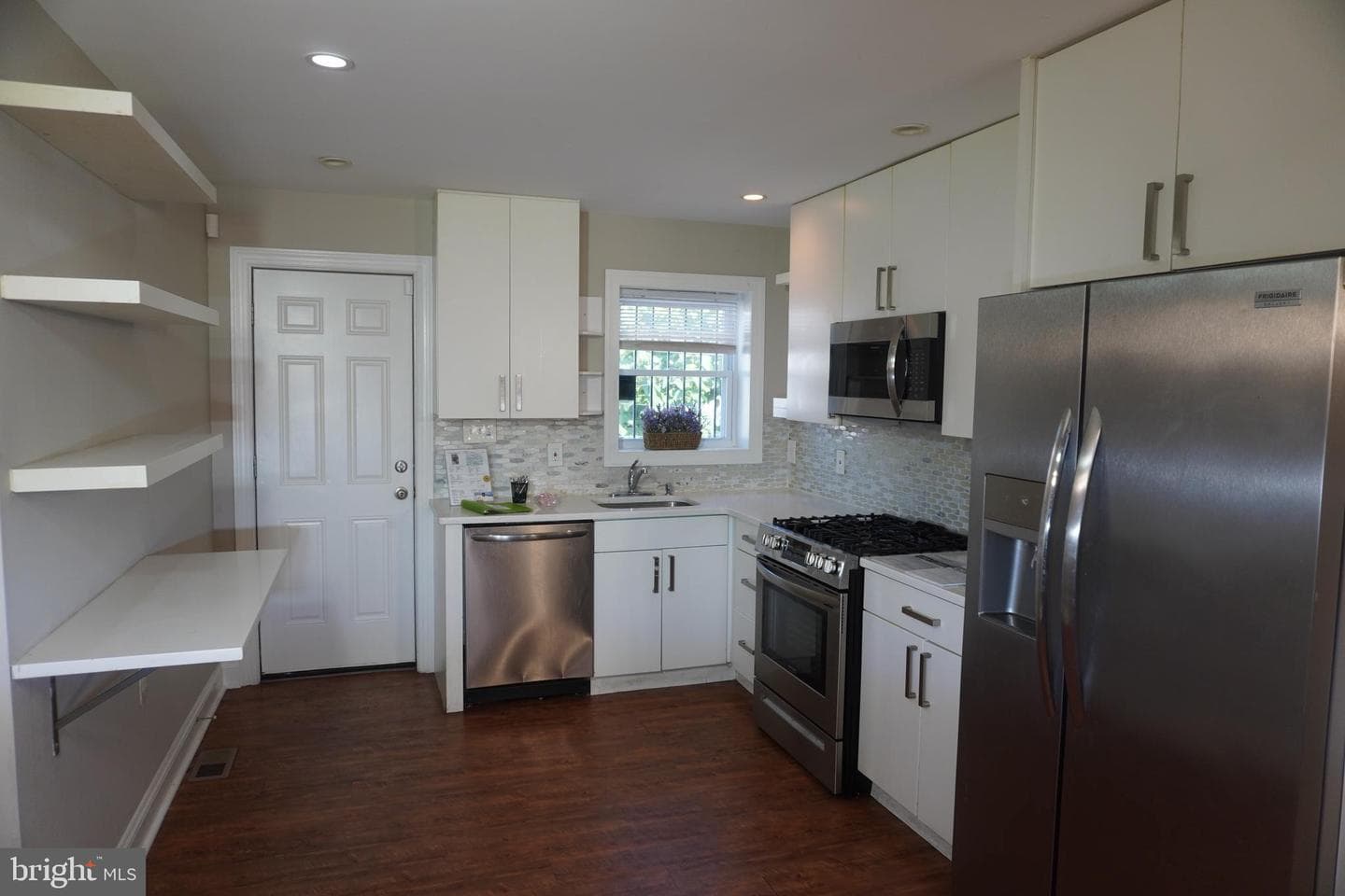227 N Rose Street photo 12