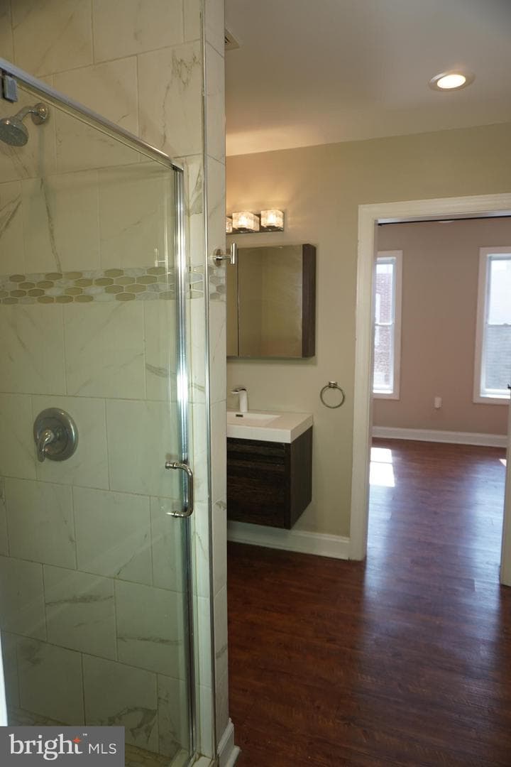 227 N Rose Street photo 29