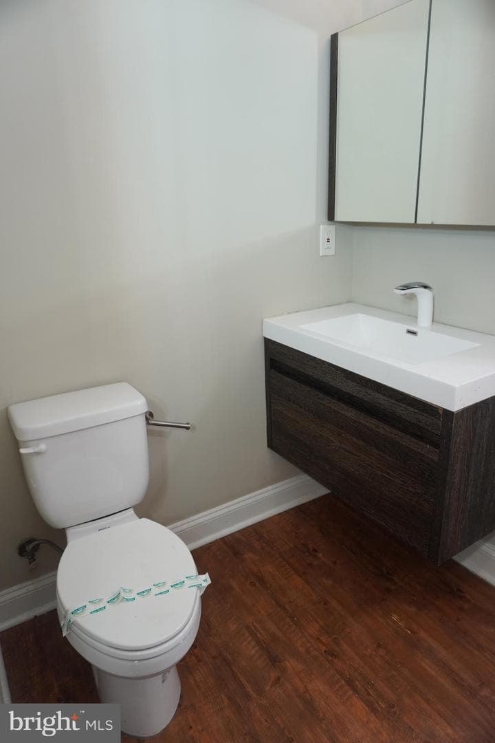 227 N Rose Street photo 33