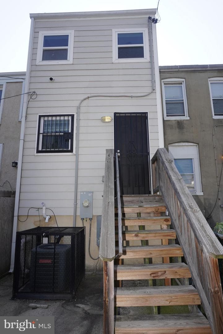 227 N Rose Street photo 54