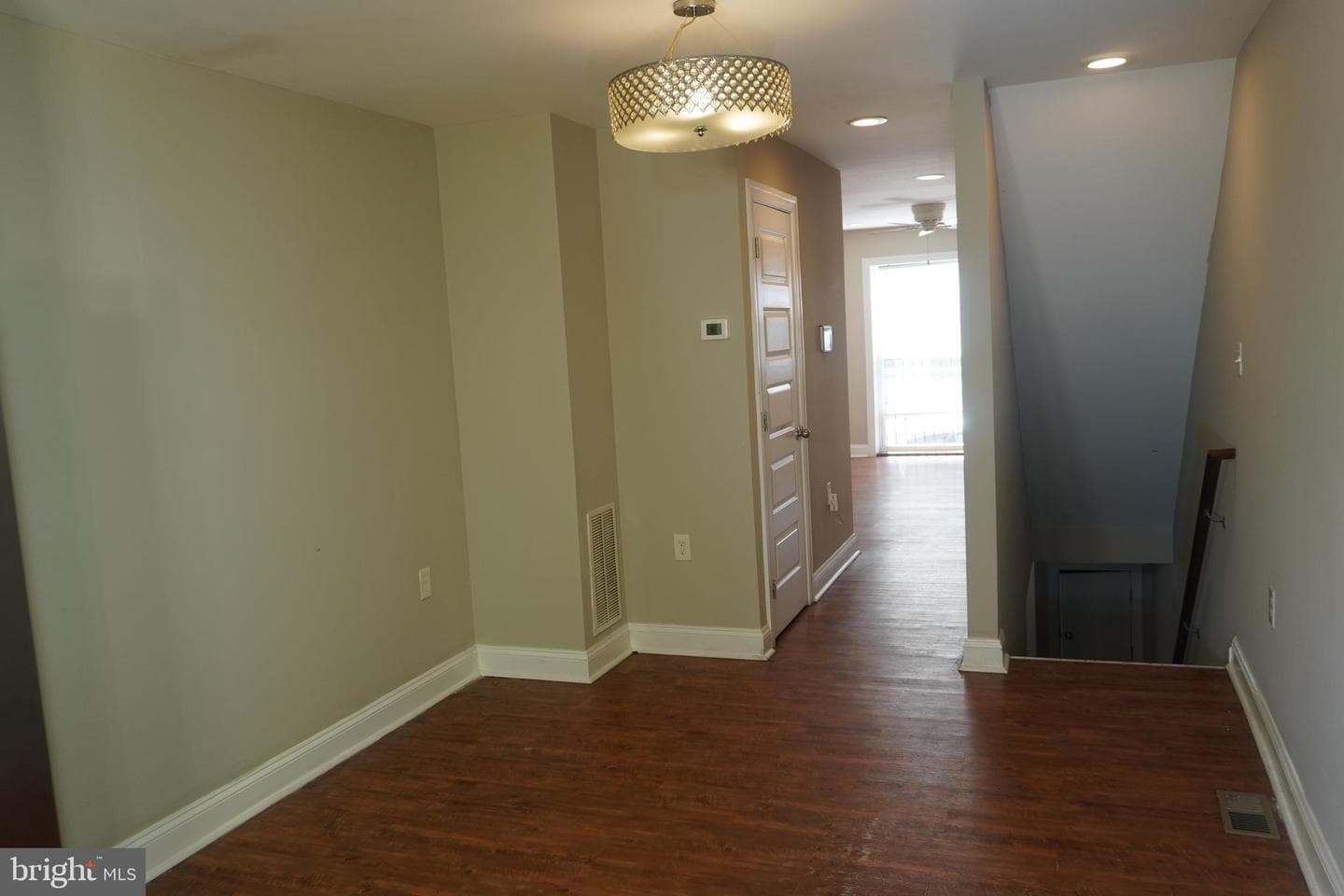 227 N Rose Street photo 6