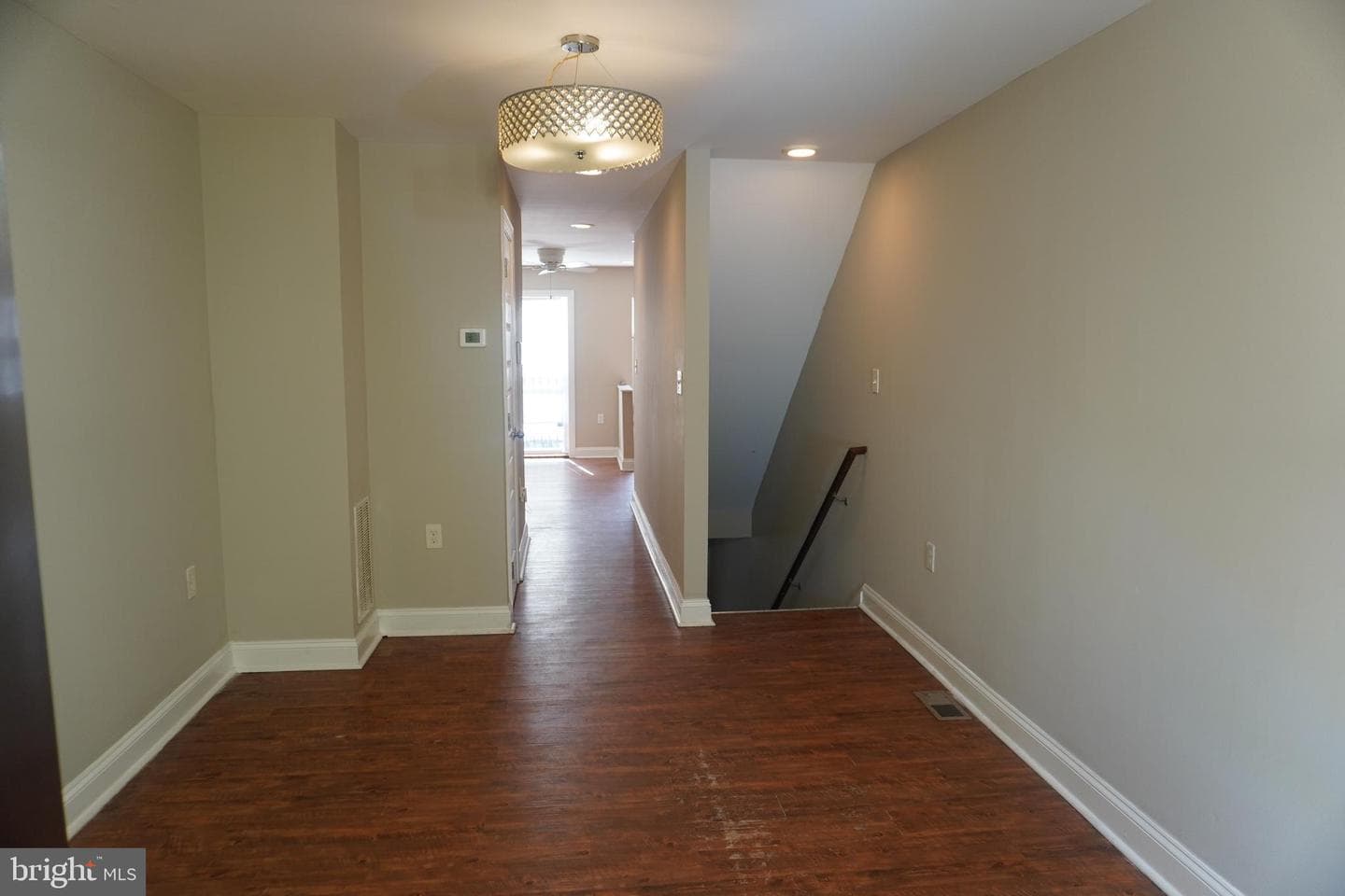 227 N Rose Street photo 7