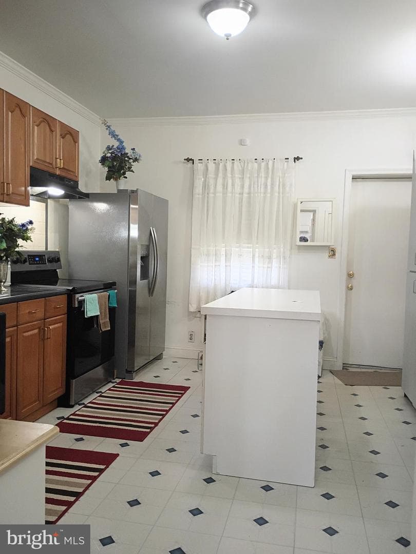 916 S Carey Street photo 6