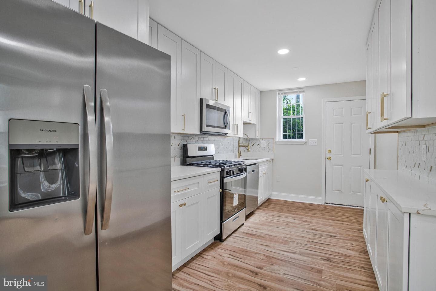 2201 N Pulaski Street photo 16