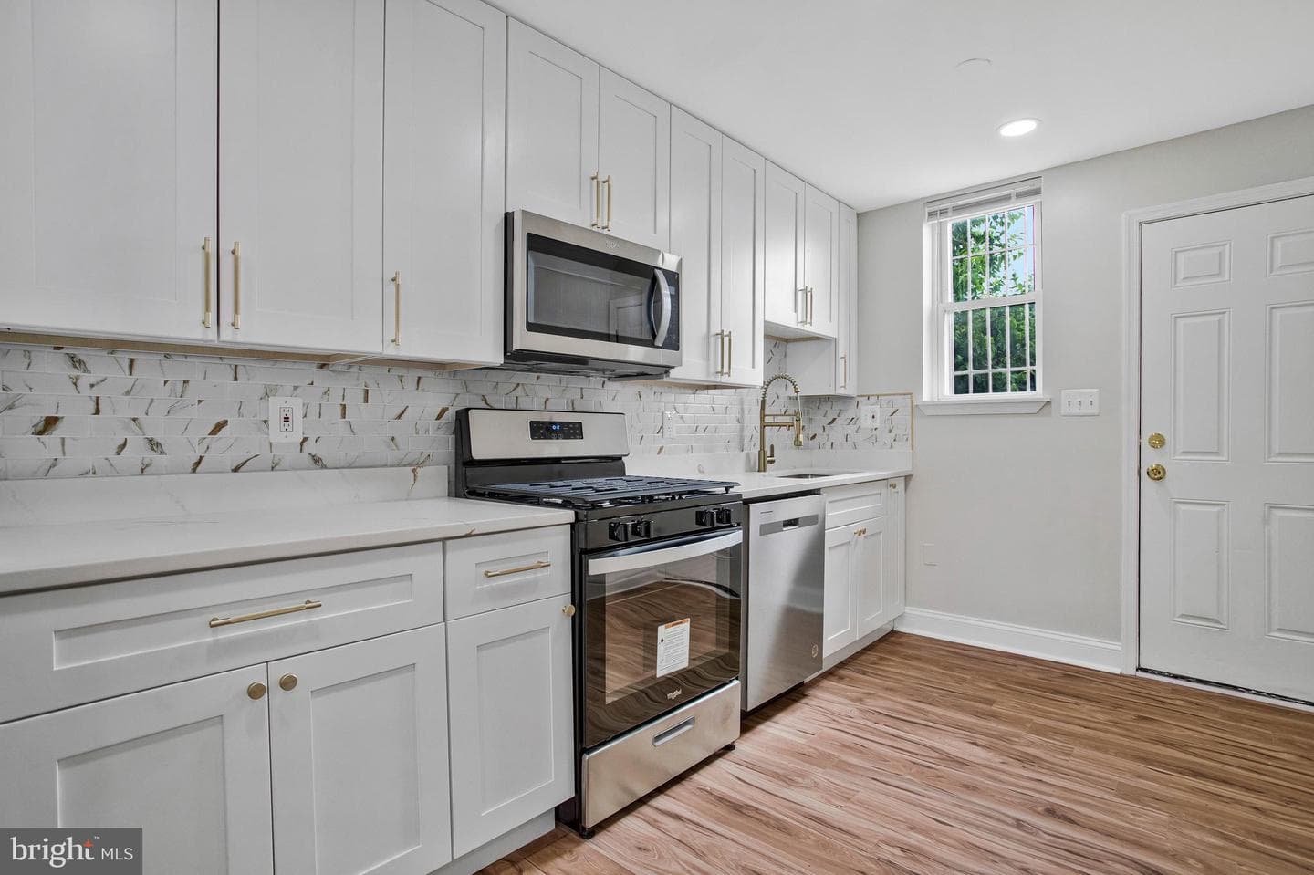 2201 N Pulaski Street photo 17