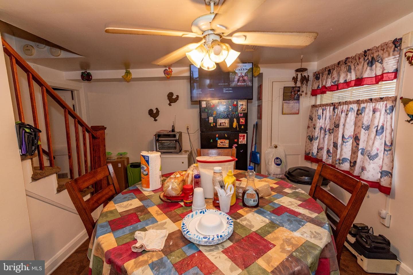 4735 Chatford Avenue photo 4