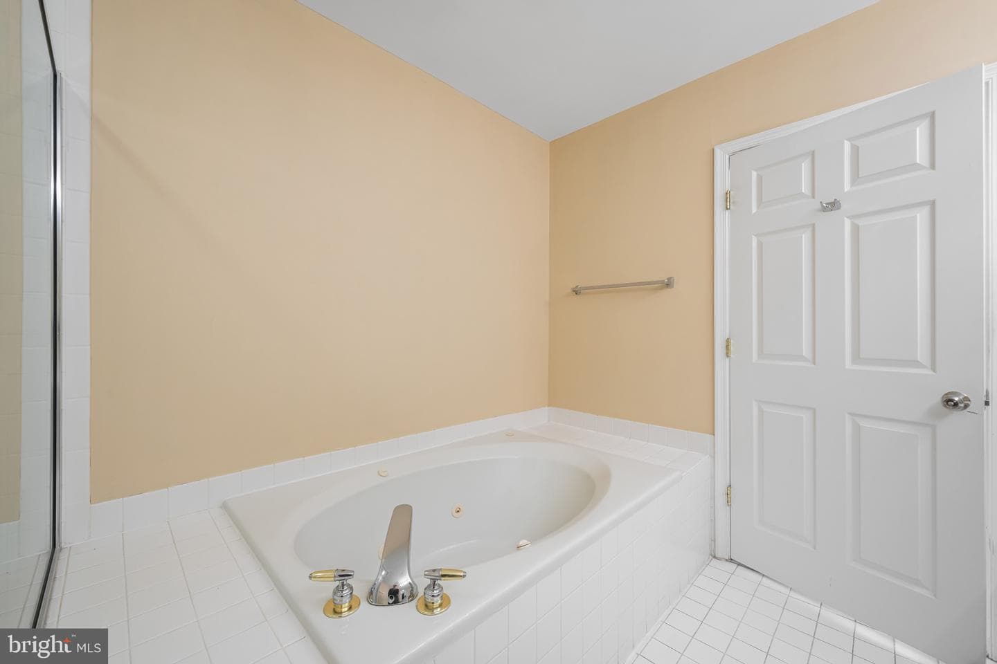 100 Harborview Drive #212 photo 18