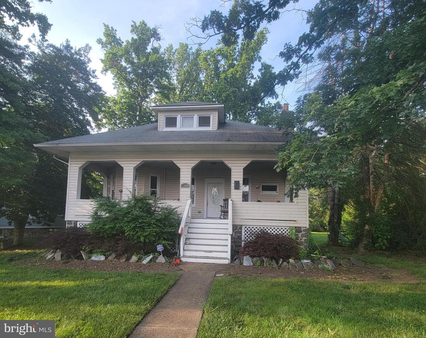 5500 Stonington Avenue photo 1