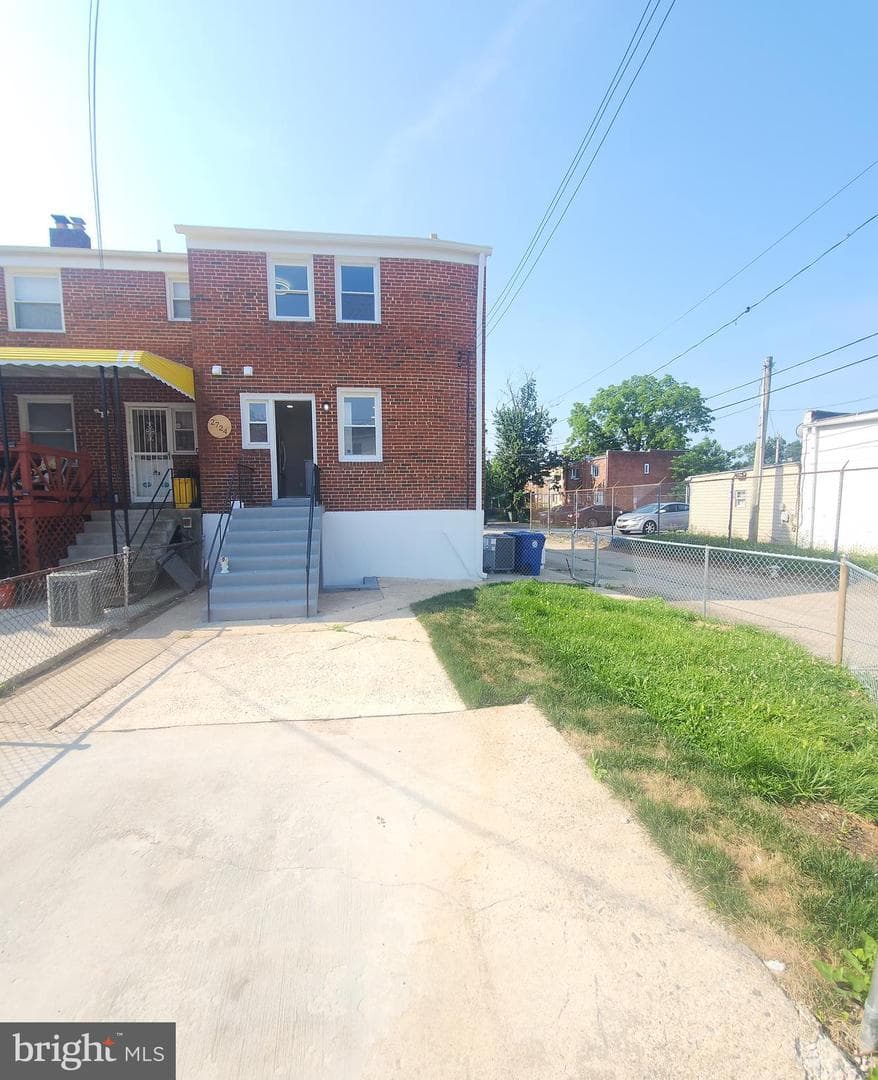 2724 Uhler Avenue photo 4