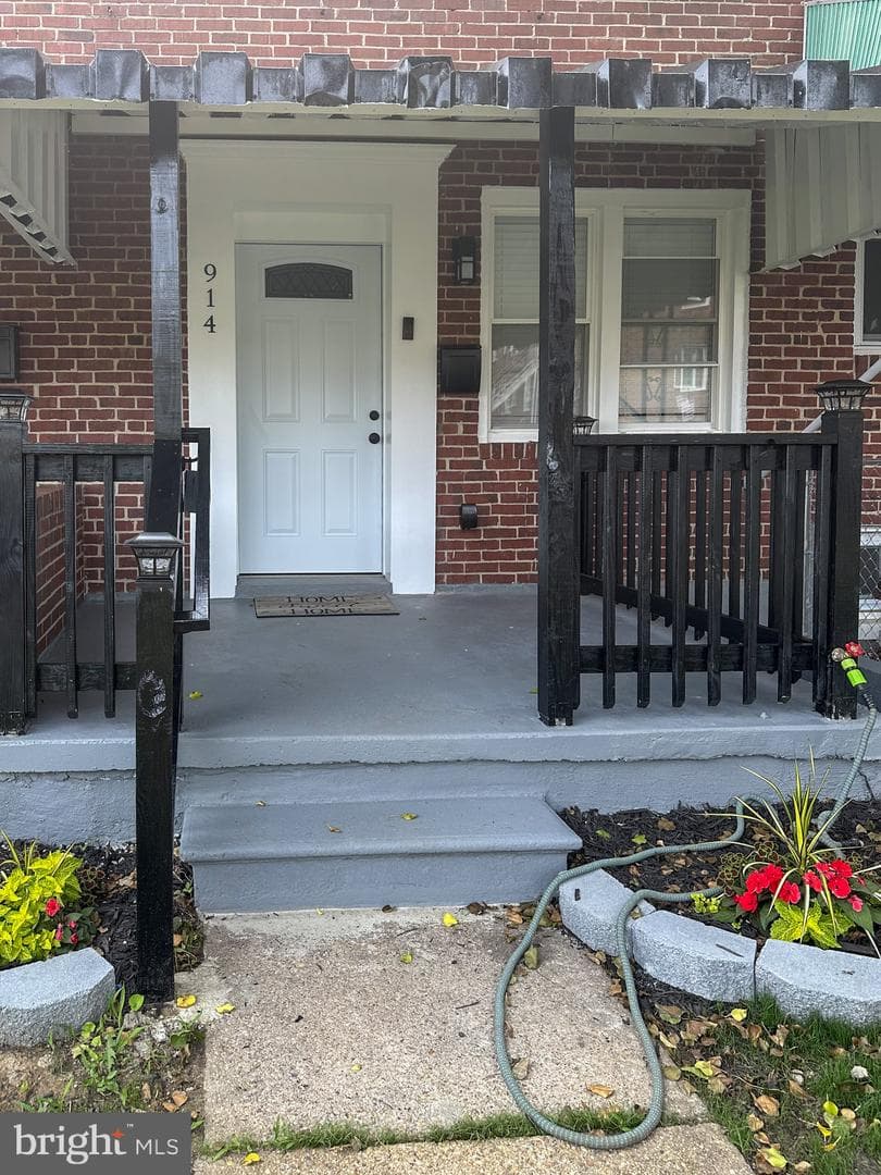 914 Whitmore Avenue photo 2