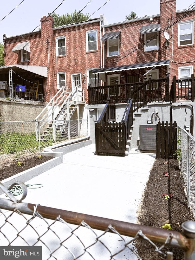 914 Whitmore Avenue photo 22