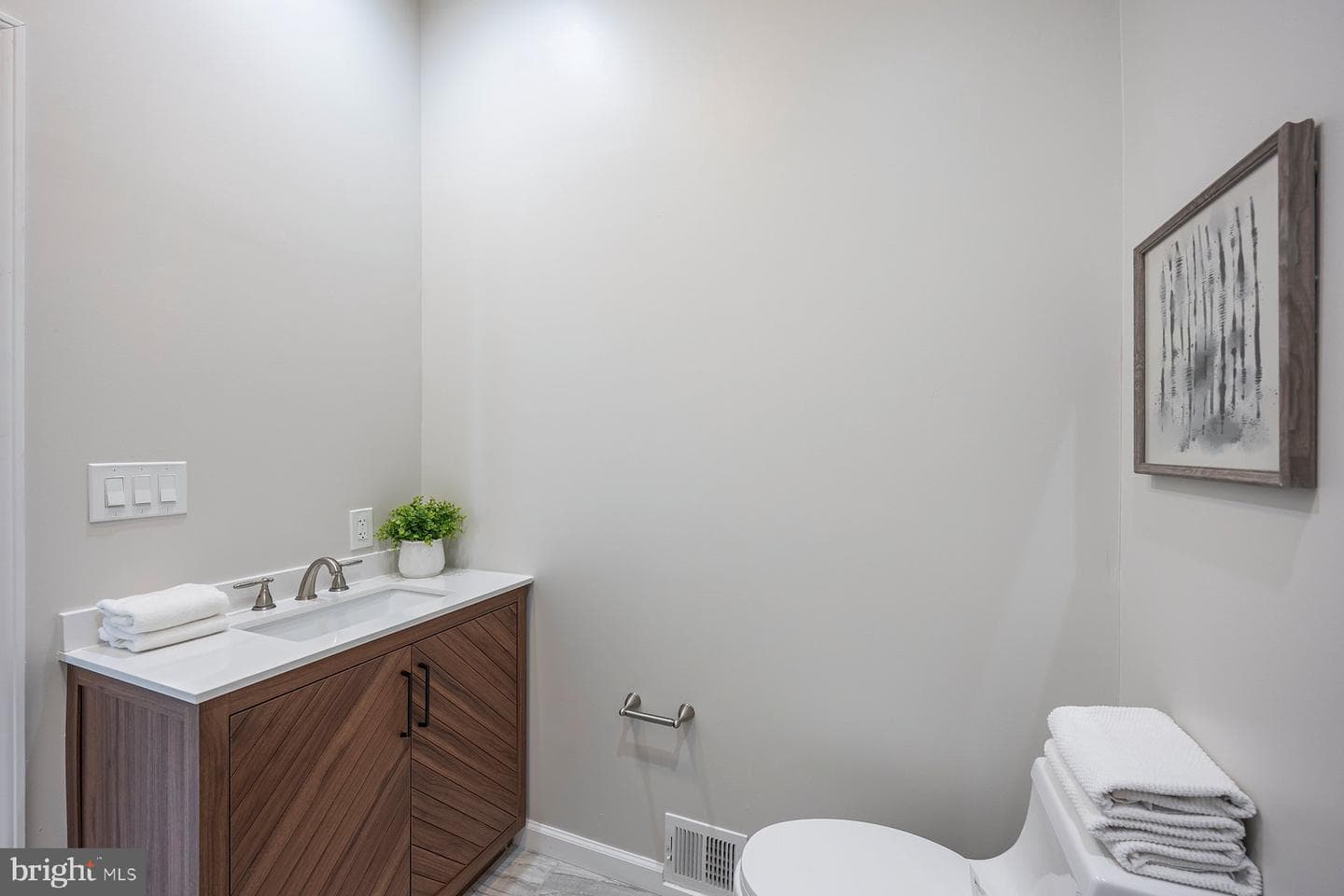 19 N Smallwood Street photo 17