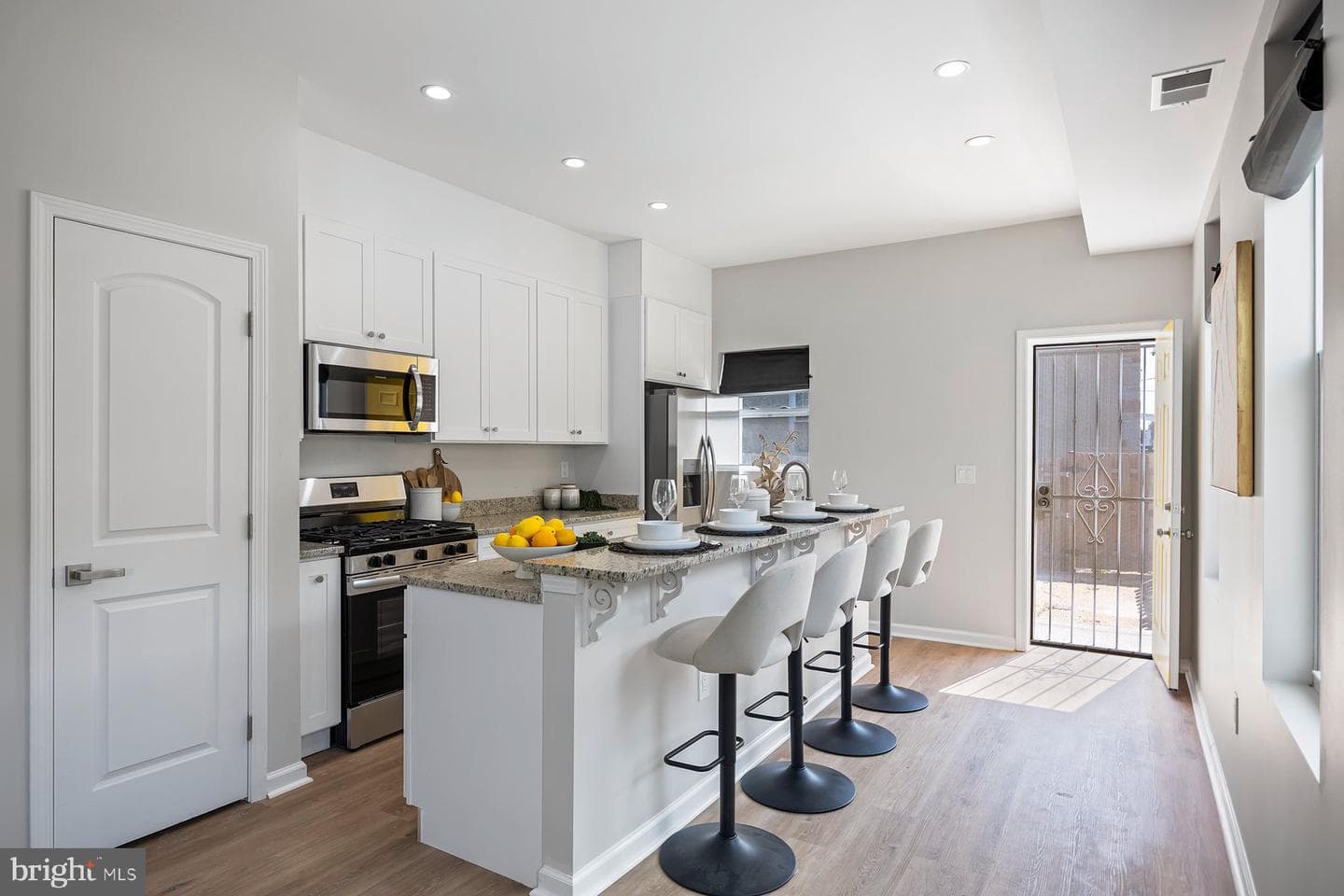 19 N Smallwood Street photo 2