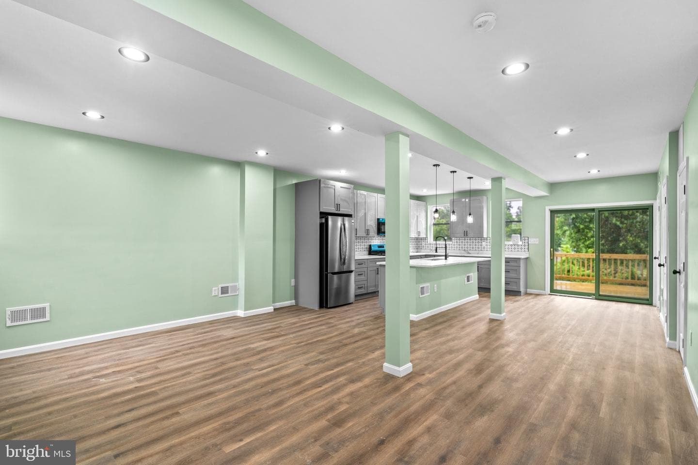 3002 Wylie Avenue photo 3