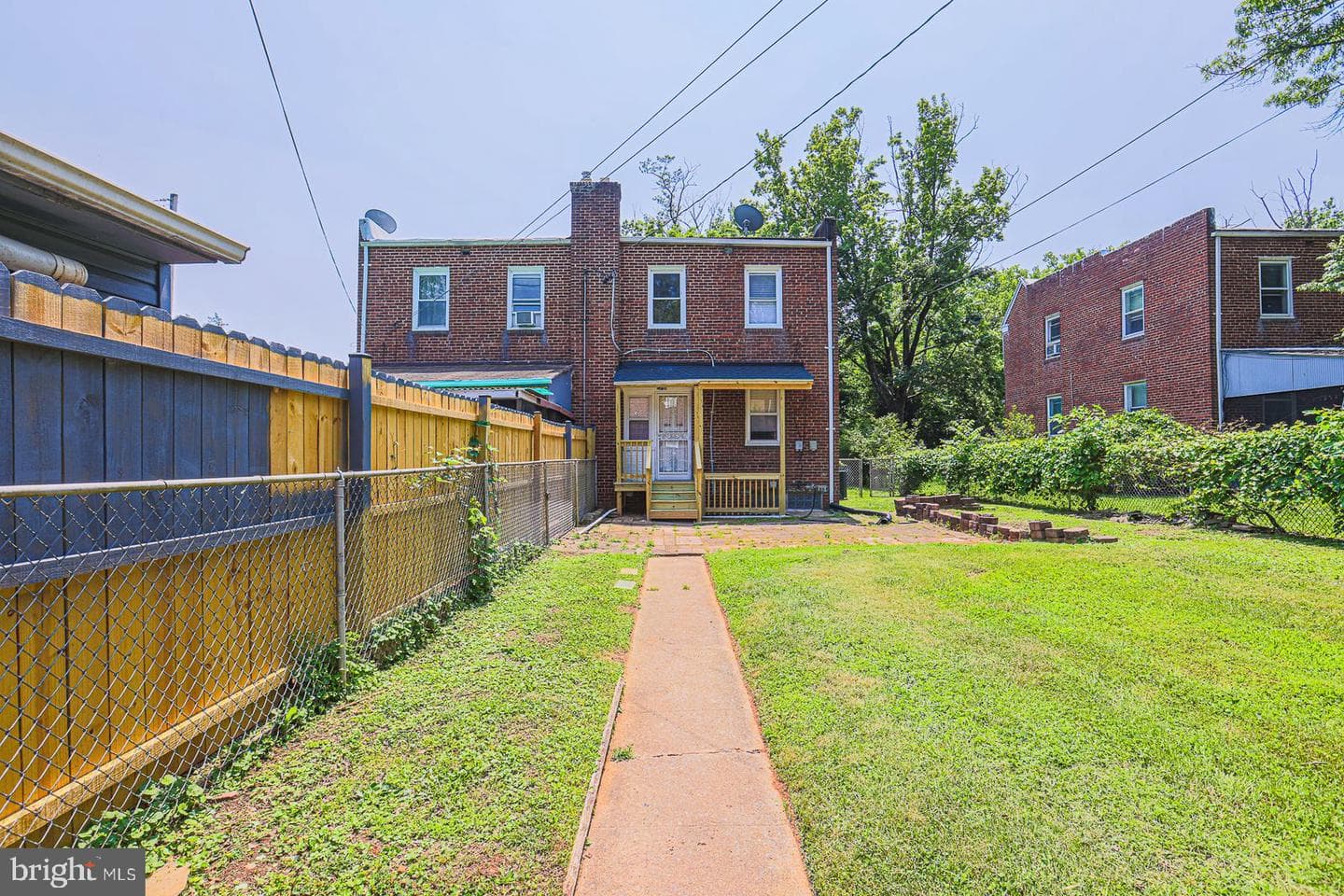6203 Hopeton Avenue photo 3
