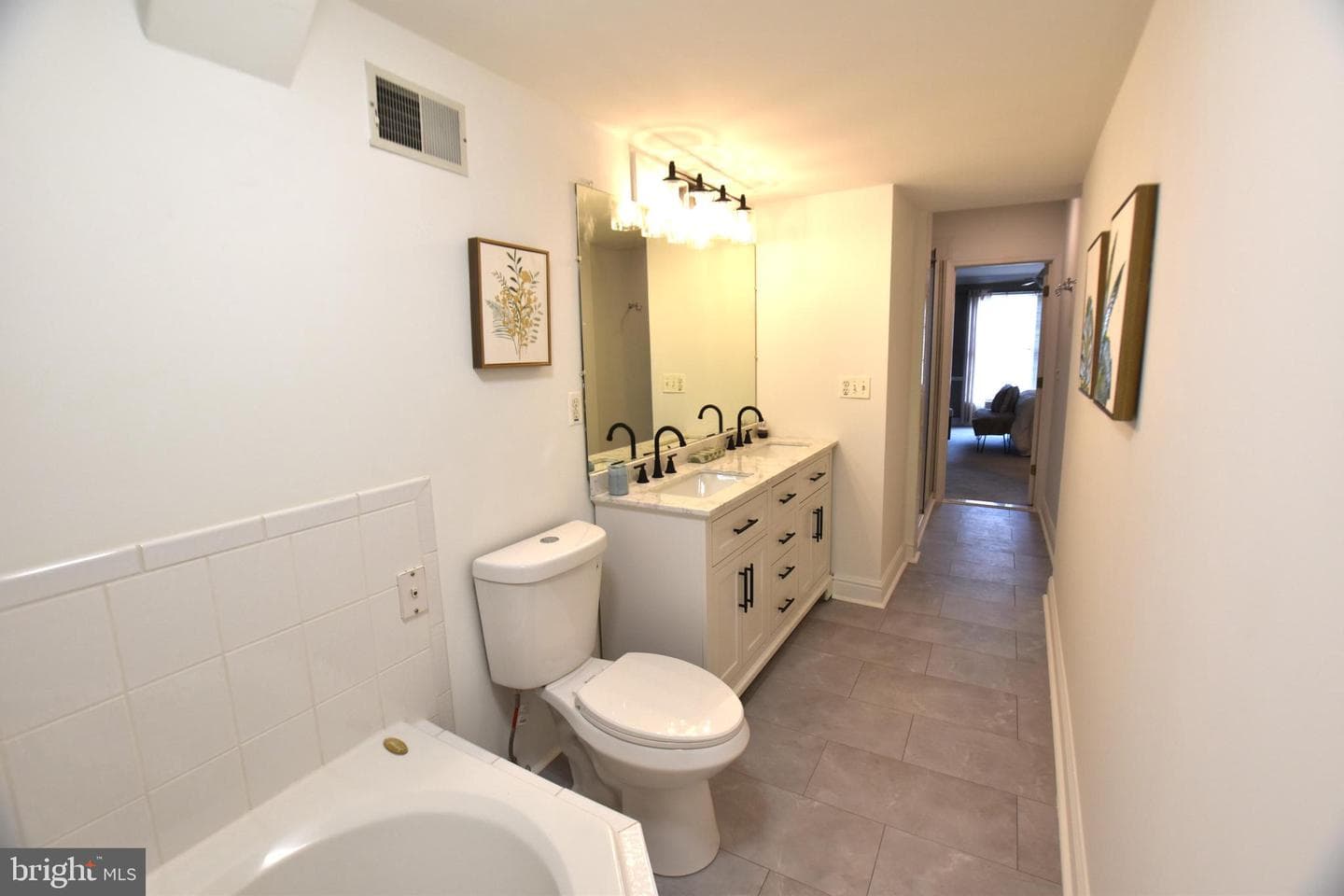 2902 Hudson Street photo 15