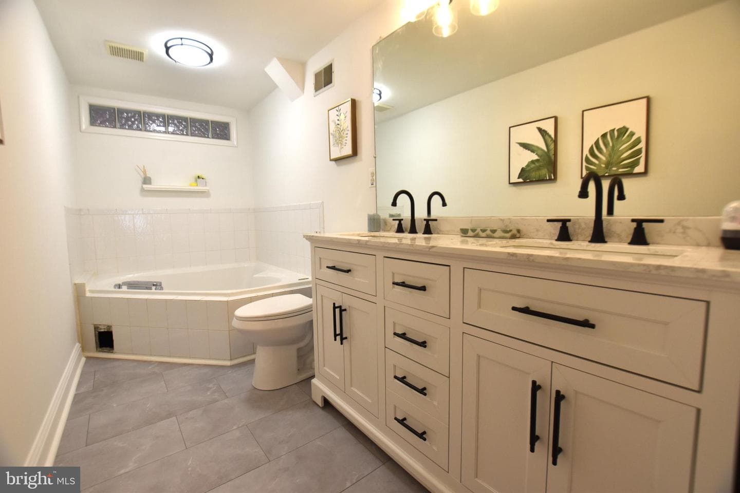 2902 Hudson Street photo 18