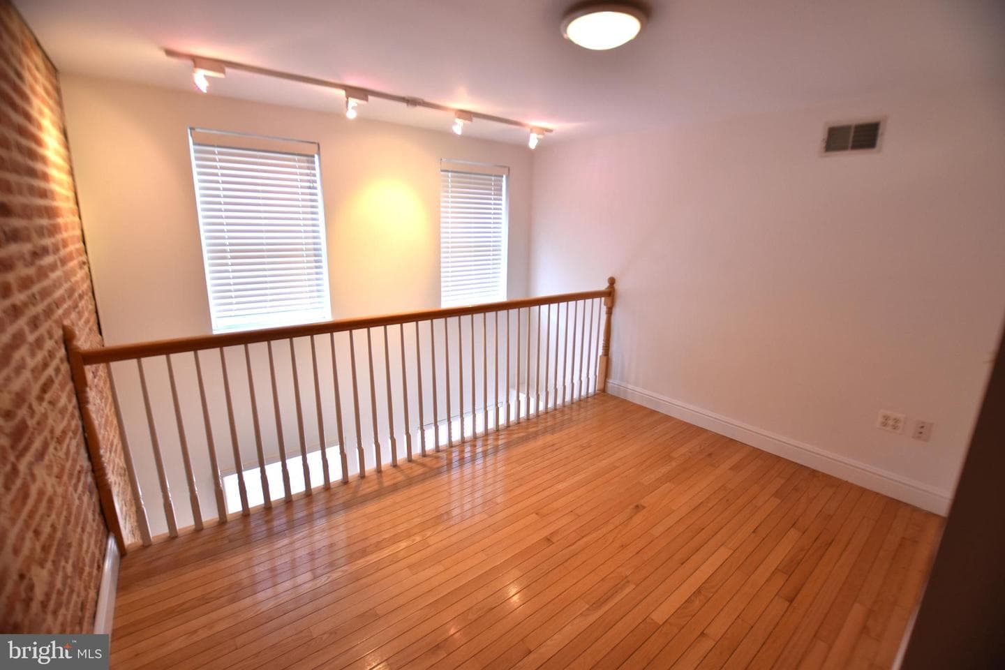 2902 Hudson Street photo 21