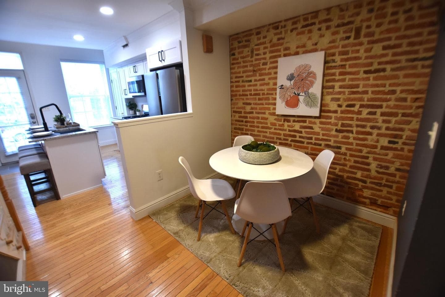 2902 Hudson Street photo 4