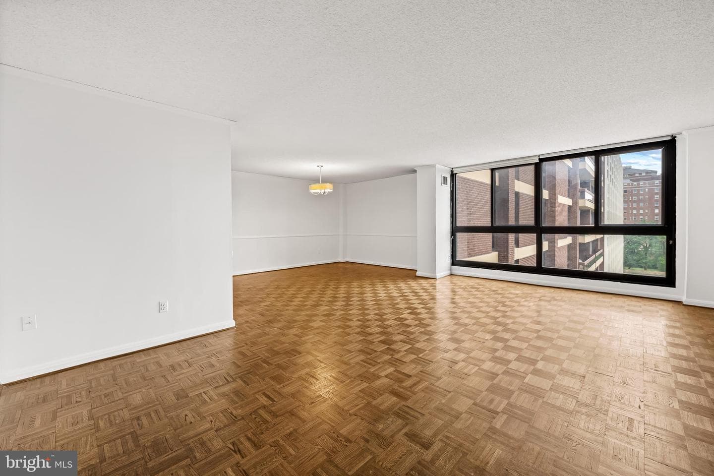 4100 N Charles Street N #803 photo 5