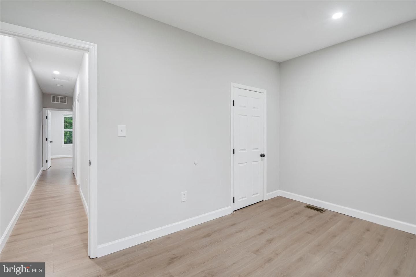 1635 Montpelier Street photo 24